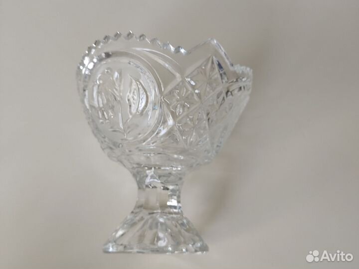 Конфетница на ножке хрусталь