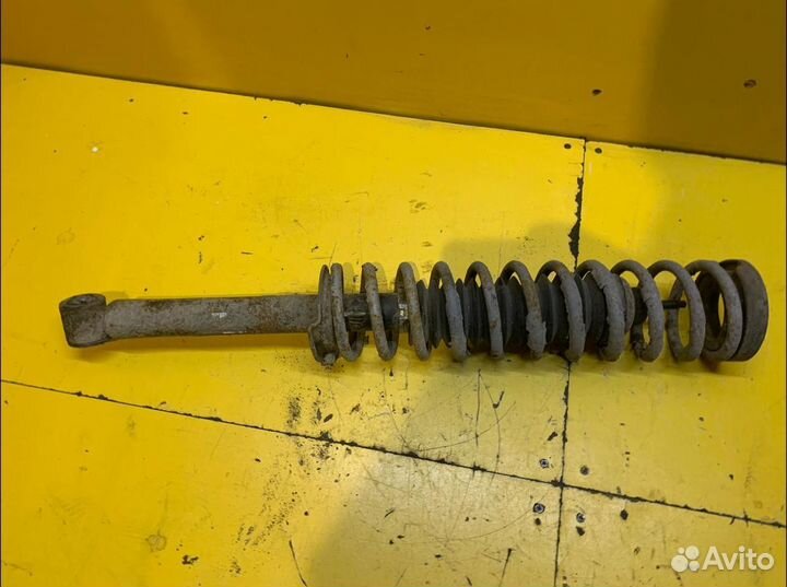 Стойка подвески в сборе Лада Гранта 2011-2018