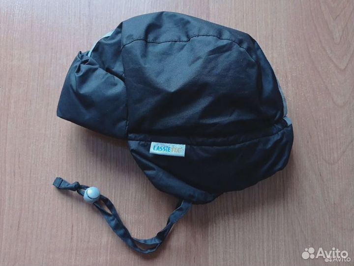 Шапки Lassie Tec, Adidas б/у, новый шарф от