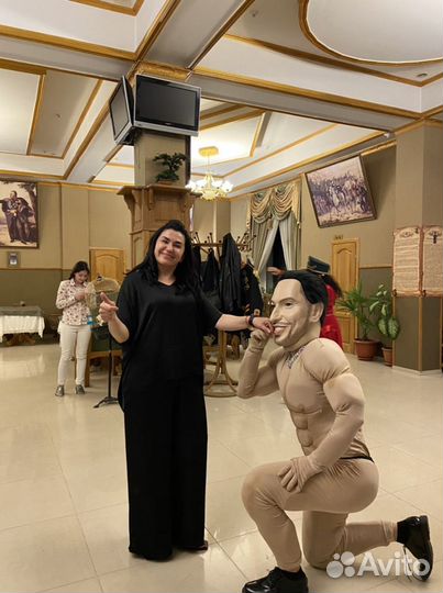 Аниматор - Шуточный стриптиз звезд