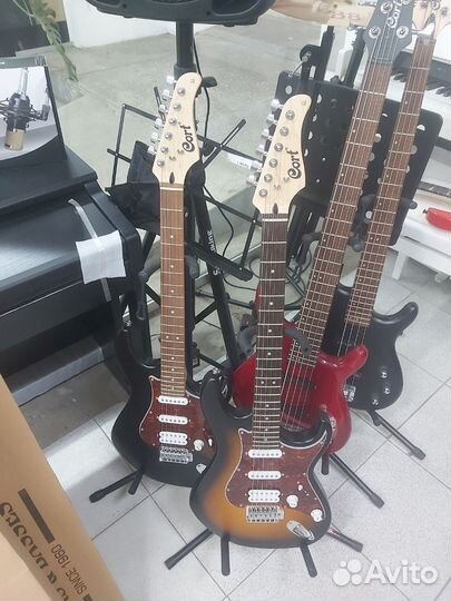 Электрогитара cort g110