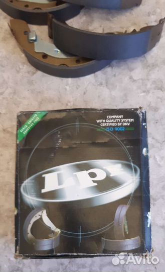 Тормозные колодки задние на peugeot