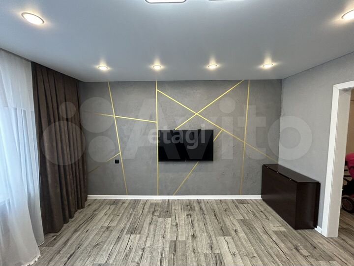 3-к. квартира, 65,4 м², 1/9 эт.