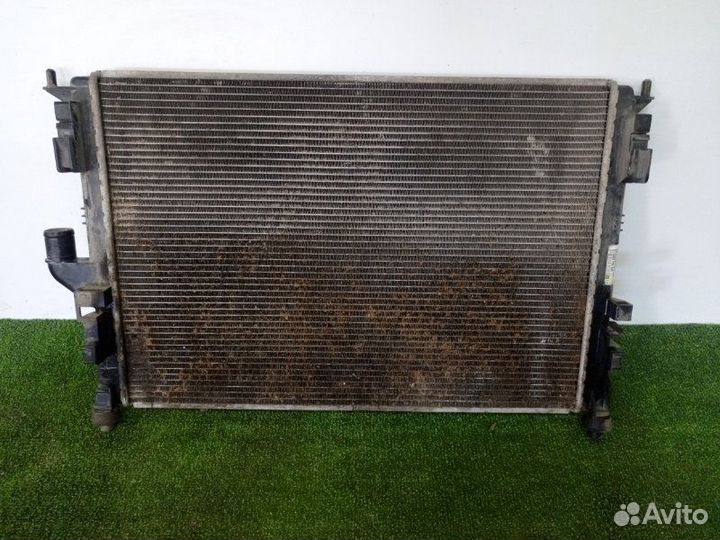 Радиатор охлаждения двигателя LADA Largus