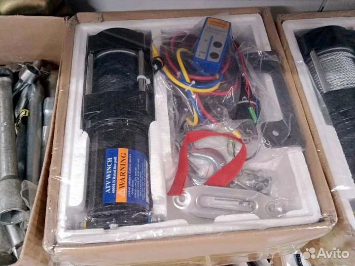 Лебедка электрическая 12 вольт до 1361 кг