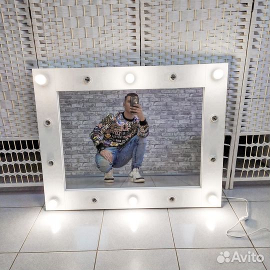 Гримерное зеркало