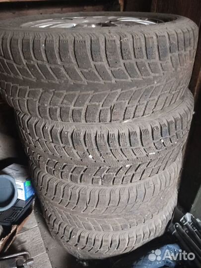 Зимняя резина с литьем 205/60R16