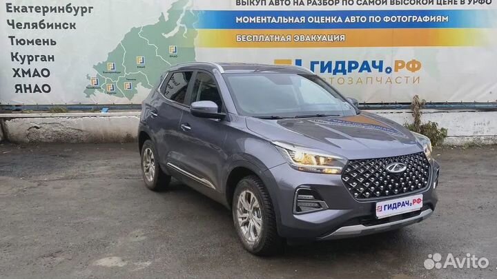 Накладка стекла переднего левого Chery Tiggo 4 Pro