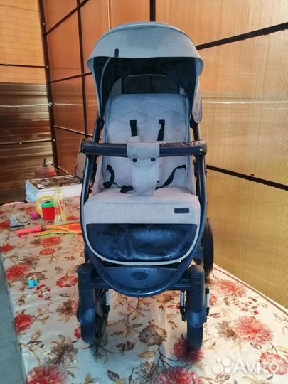 Прогулочная коляска bubago one