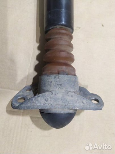 Амортизатор задний правый Volkswagen Passat B7 B7