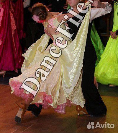 Продаю платье стандарт Ю-1