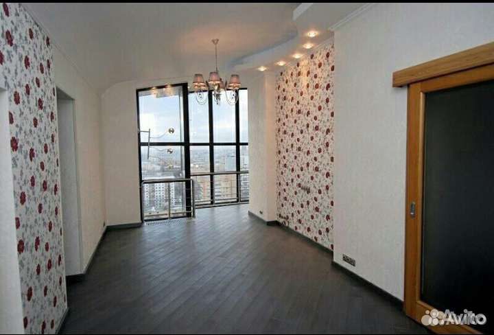 Поклейка обоев, шпатлёвка, Покраска стен