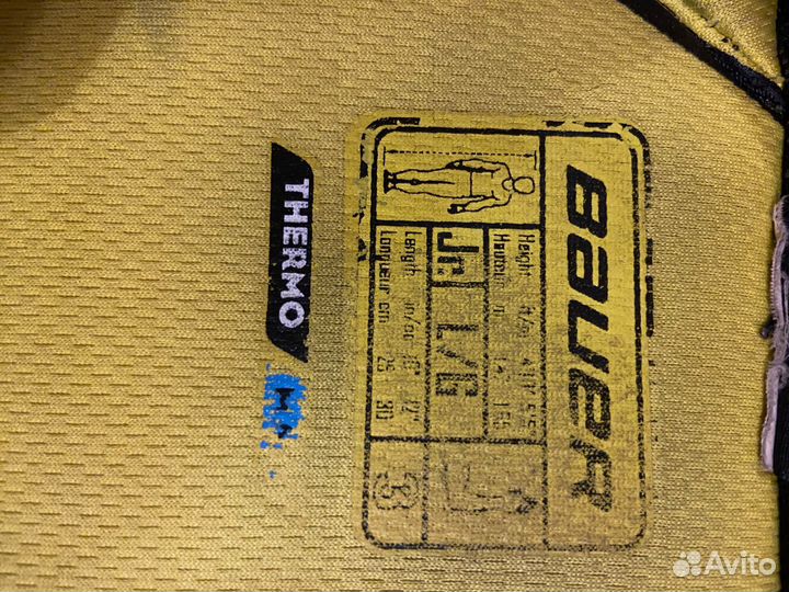 Нагрудник хоккейный bauer