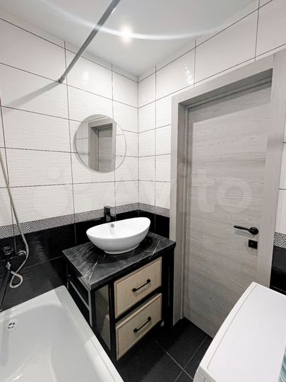 2-к. квартира, 70 м², 3/6 эт.