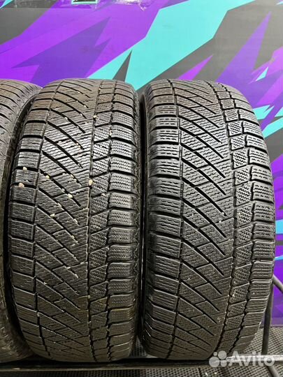 Continental ContiVikingContact 6 215/60 R17