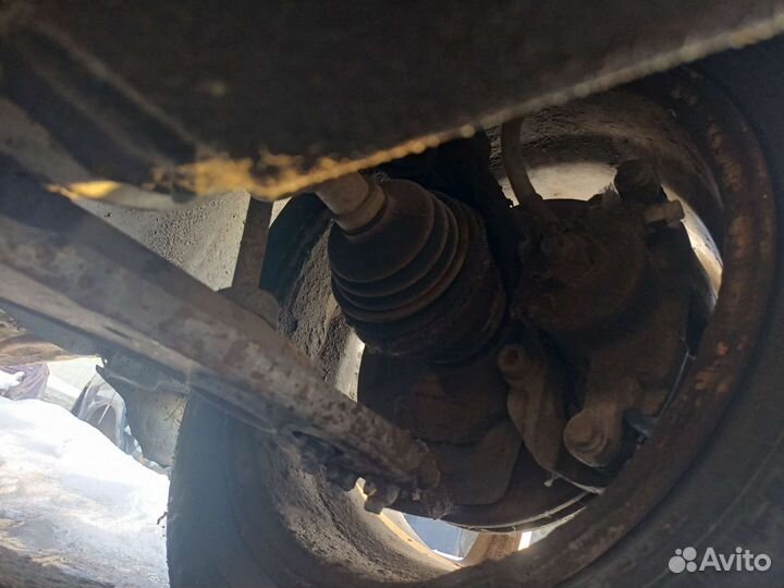 Поворотный кулак левый Daewoo nexia