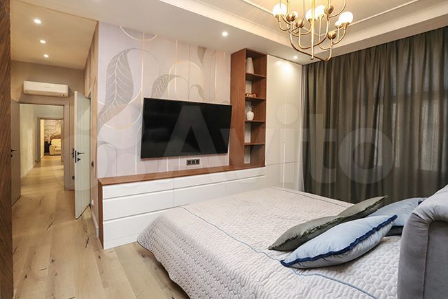 4-к. квартира, 122 м², 6/17 эт.