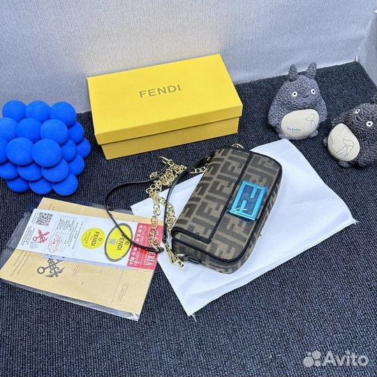 Сумка Fendi baguette