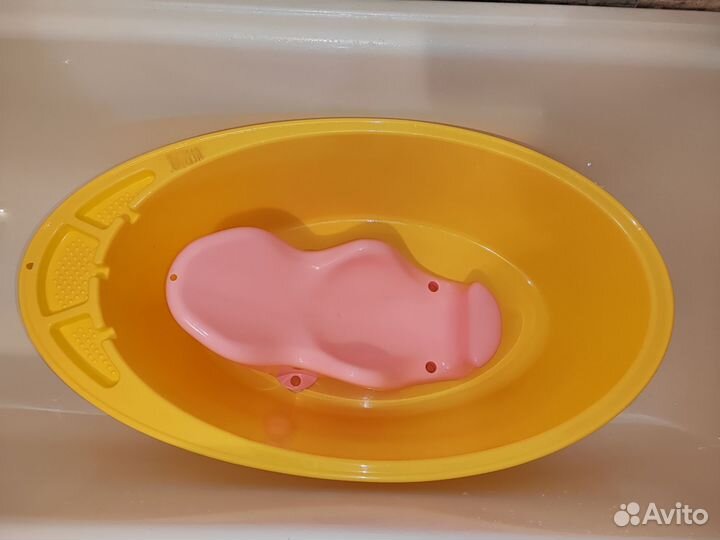 Ванночка для купания с горкой