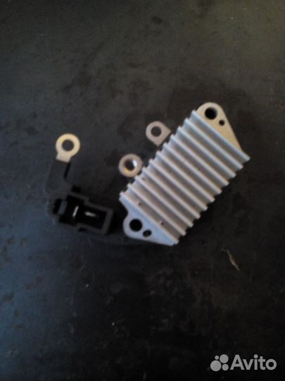 Реле регулятор 27700-97204