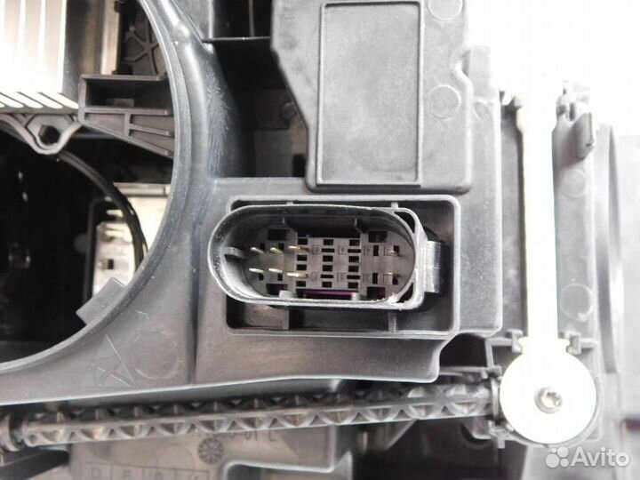 Фара левая Mercedes-Benz GLE Coupe