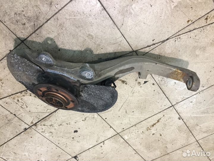 Кулак поворотный Мерседес 166 GL ML GLE GLS