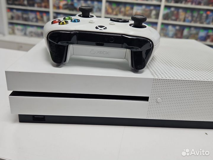 X-BOX ONE S 500gb. С гарантией