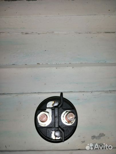 Втягивающее реле стартера