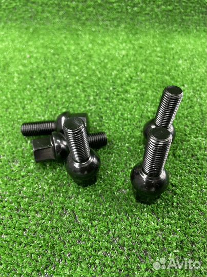 Колёсный болт м14х1.5 45мм сфера