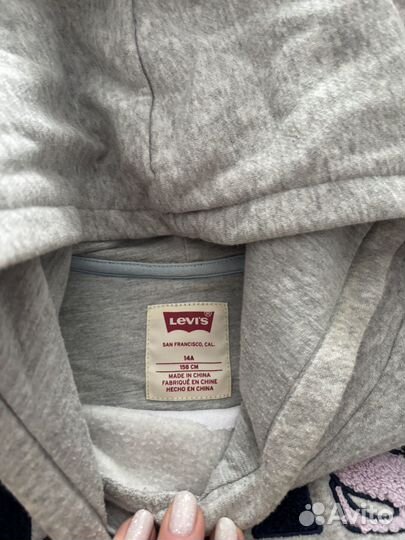 Продам толстовку levis