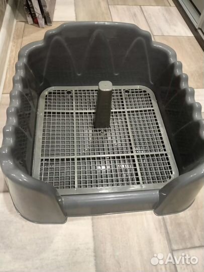 Лоток для собак со столбиком б/у