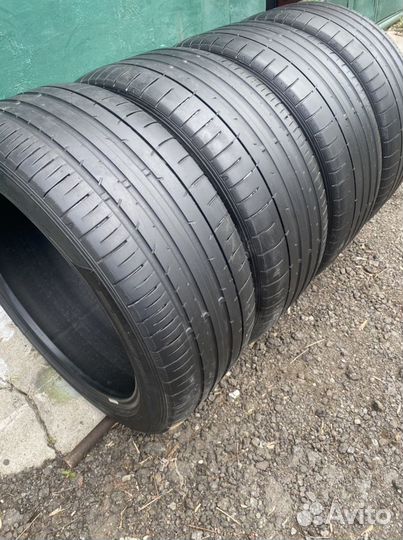 Dunlop SP Sport Maxx 050+ 235/45 R18