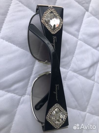 Женские солнцезащитные очки