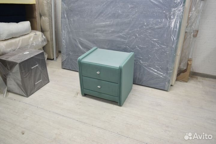 Тумба прикроватная