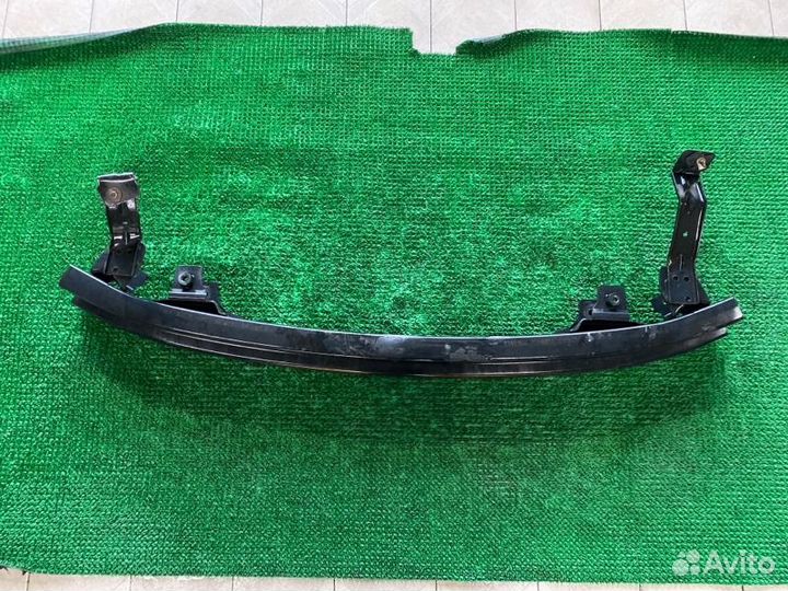 Жесткость бампера перед. Chevrolet Tahoe