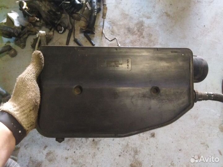 Резонатор воздушного фильтра Audi A6 c4