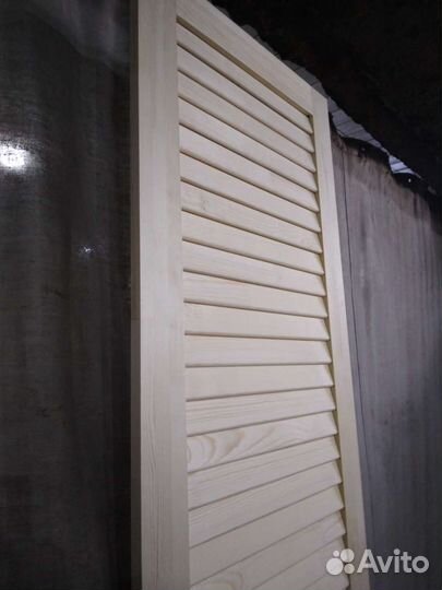 Дверка жалюзийная
