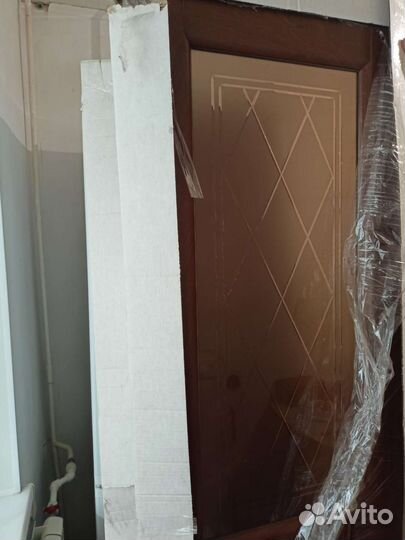 Двери межкомнатные из массива