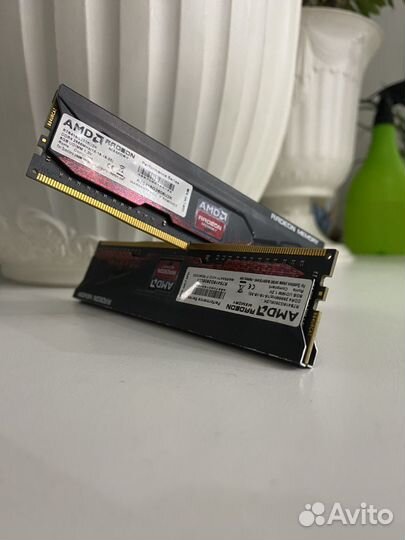 Оперативная память AMD DDR4 16GB