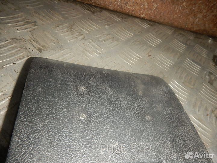 Крышка блока предохранителей Hyundai Solaris