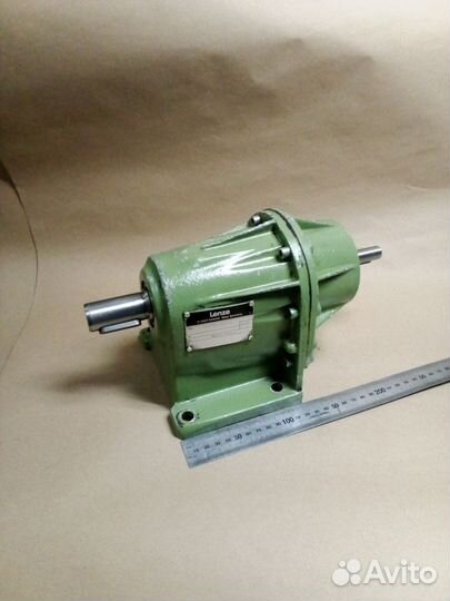Редуктор Lenze 1:20