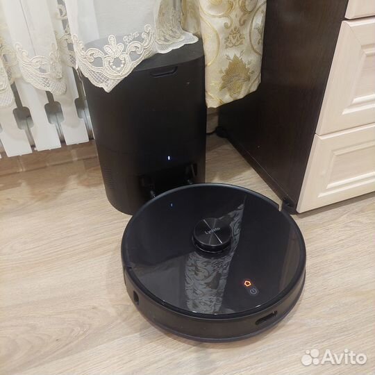 Робот пылесос lydsto r1
