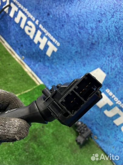 Подрулевой переключатель дворников Toyota Corolla