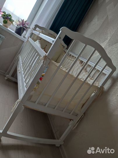 Детская кроватка