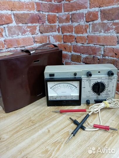 Электроизмерительный комбинированный прибор 43101