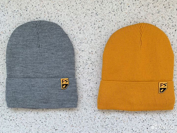 Шапка для мальчика новая 5-10 лет