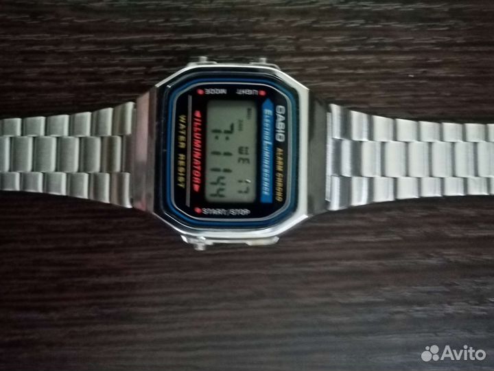 Продам часы Casio оригинал новые