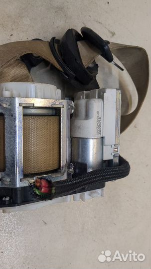 Ремень безопасности левый передний Mercedes R W251 2005