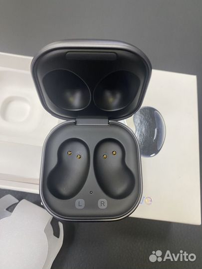 Кейс Samsung Galaxy Buds Live. Новый