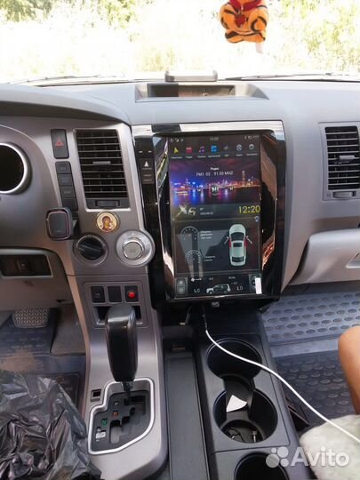 Тесла Toyota Tundra